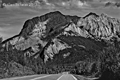 Roche à Perdrix (Jasper National Park, Canada) . . . © 2017 Alan Ticheler. All rights reserved.