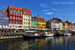 18th-Century Townhouses in Nyhavn (Copenhagen, Denmark) . . . © 2024 Alan Ticheler. All rights reserved.